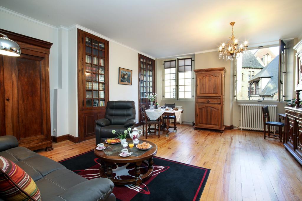 In Sarlat Luxury Rentals, Medieval Center - Maison Fénelon Buitenkant foto